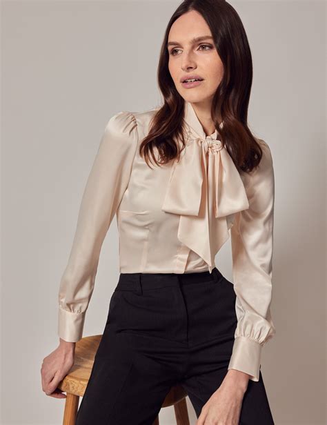 Women's Pussy Bow Blouses Sale .